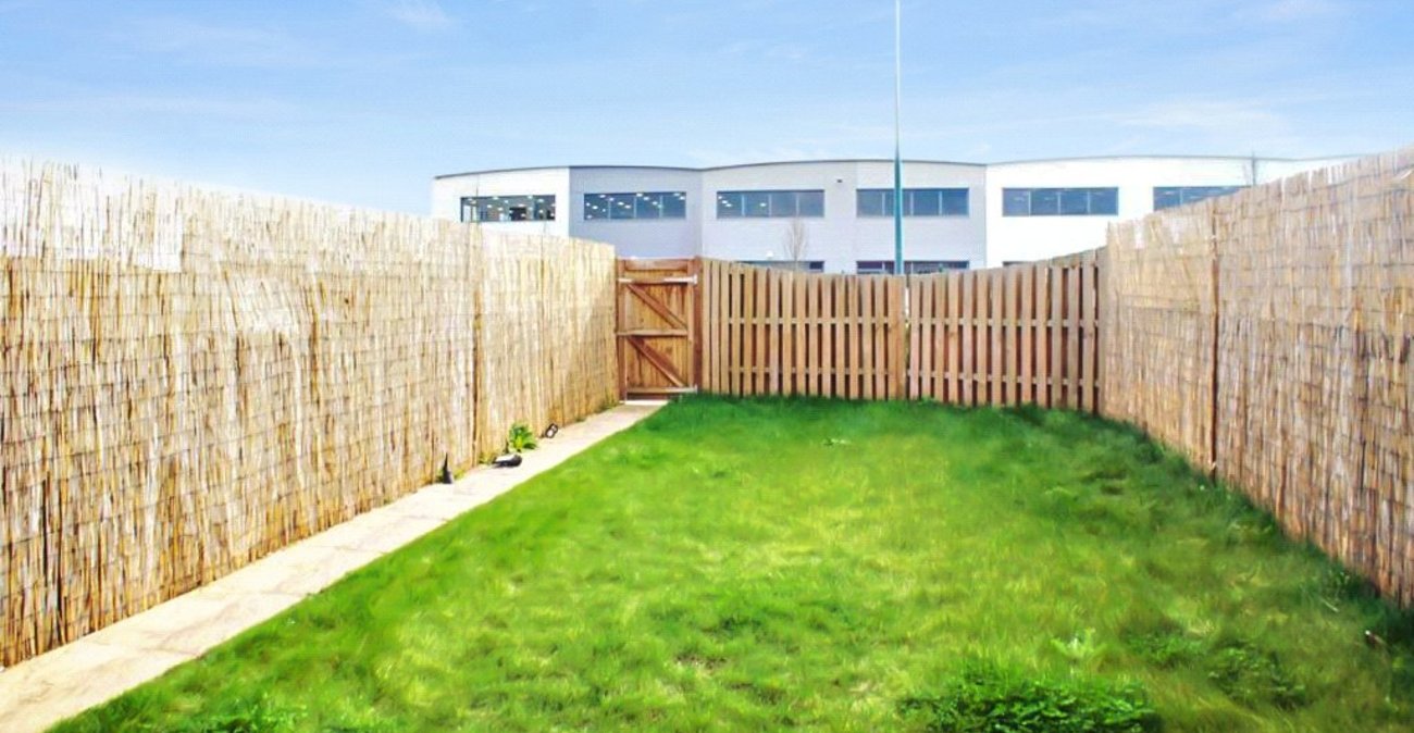 4 bedroom property to rent in Dartford | Robinson Jackson