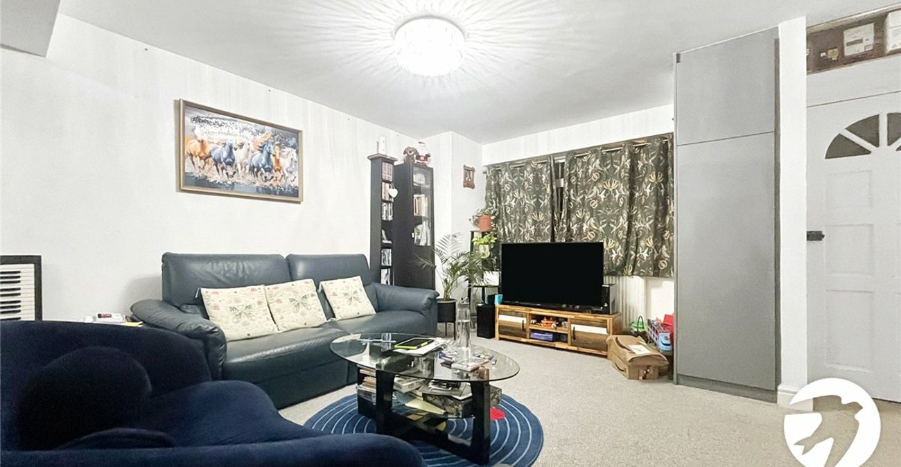 3 bedroom house to rent in Orpington | Robinson Jackson