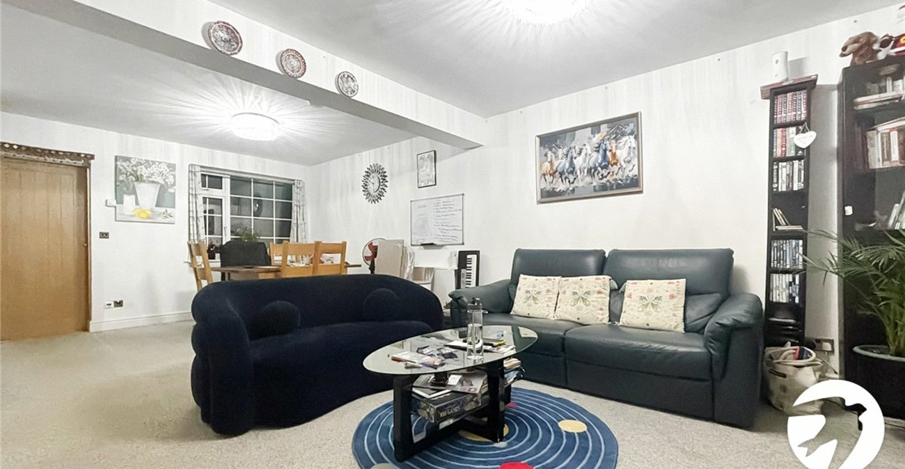 3 bedroom house to rent in Orpington | Robinson Jackson