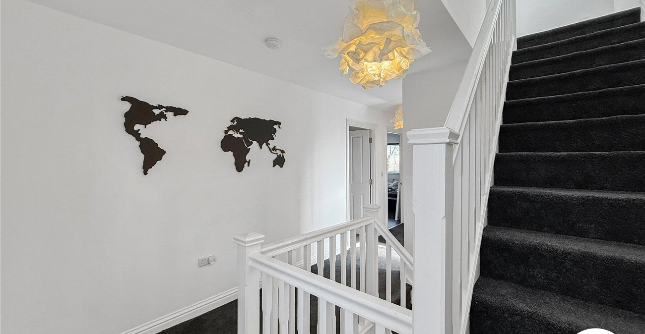 5 bedroom house to rent in Chatham | Robinson Michael & Jackson