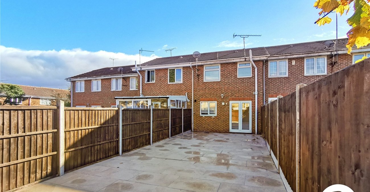 2 bedroom house to rent in Erith | Robinson Jackson