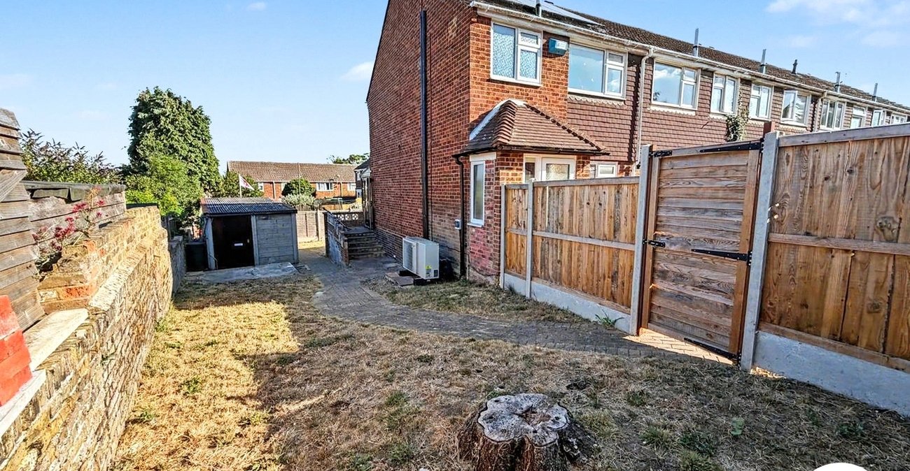 2 bedroom house to rent in Sittingbourne | Robinson Michael & Jackson