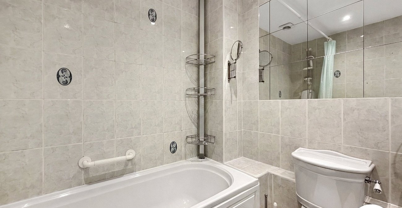 3 bedroom house to rent in London | 