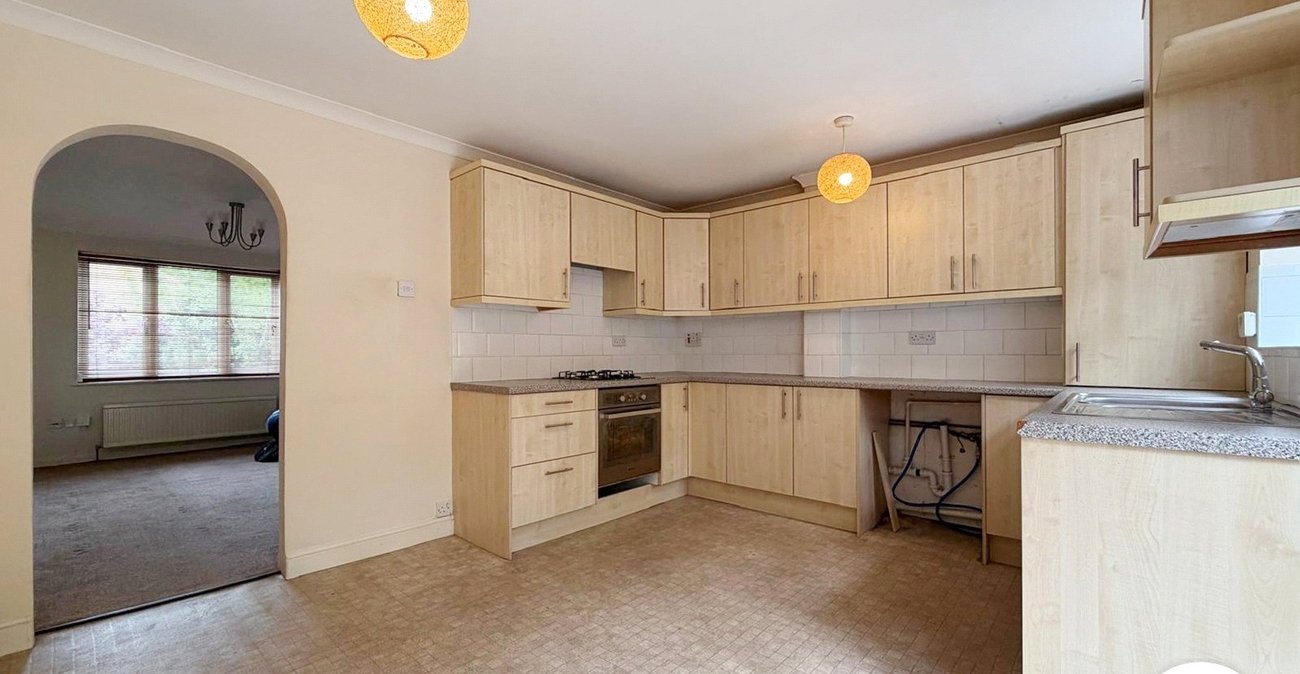 2 bedroom house to rent in Chatham | Robinson Michael & Jackson