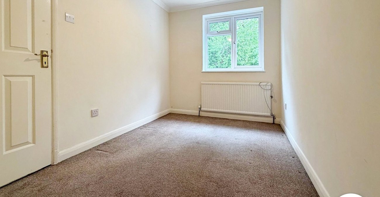 2 bedroom house to rent in Chatham | Robinson Michael & Jackson