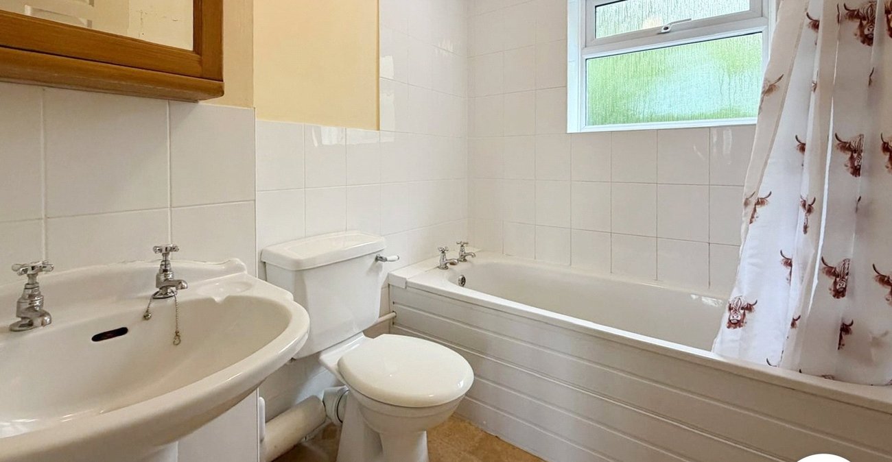 2 bedroom house to rent in Chatham | Robinson Michael & Jackson