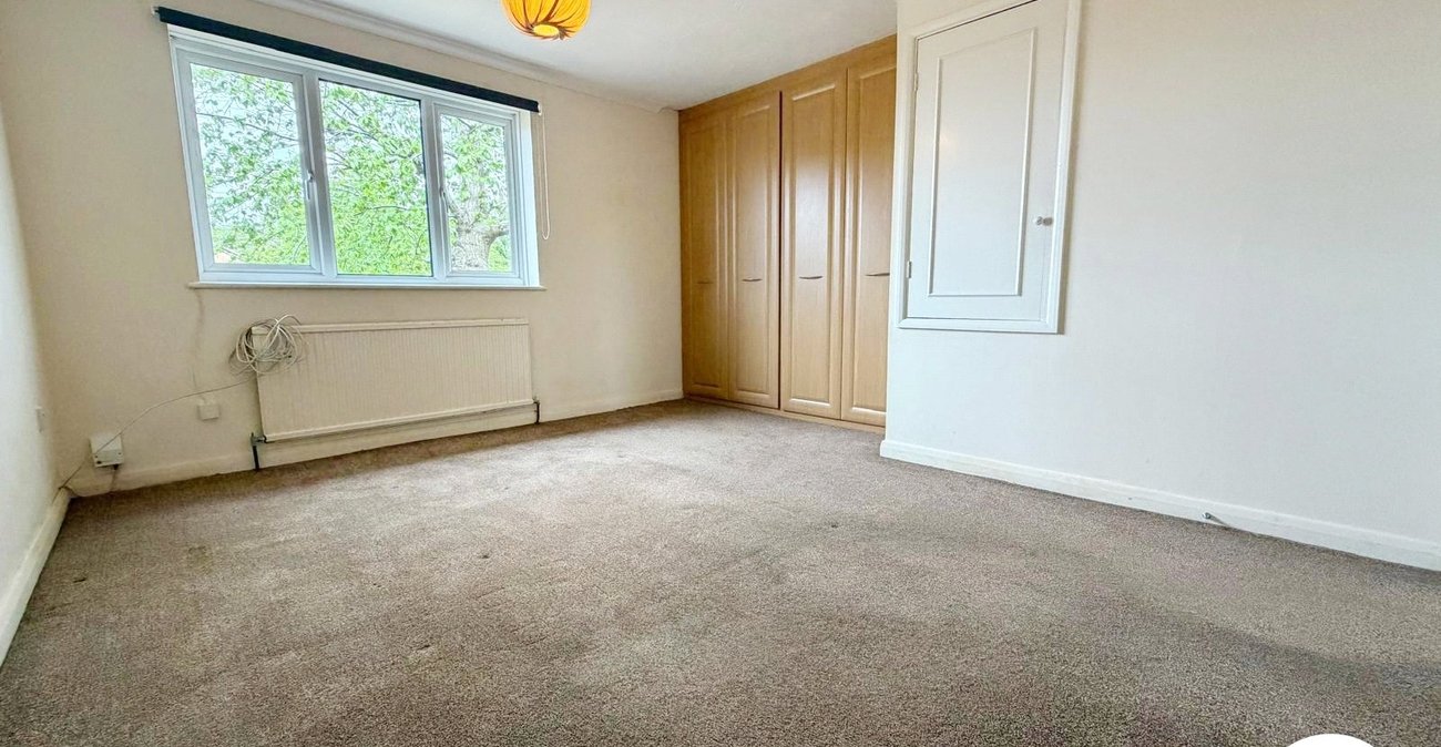 2 bedroom house to rent in Chatham | Robinson Michael & Jackson