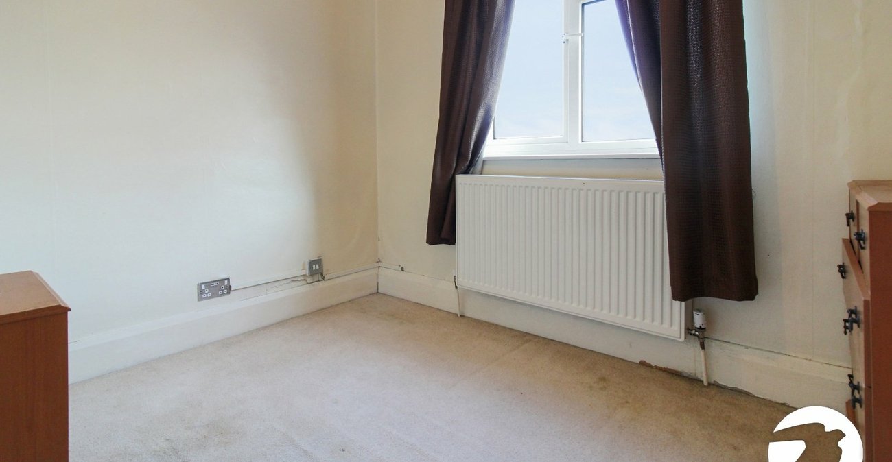 3 bedroom house to rent in Northfleet | Robinson Michael & Jackson