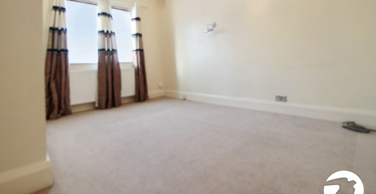 3 bedroom house to rent in Northfleet | Robinson Michael & Jackson