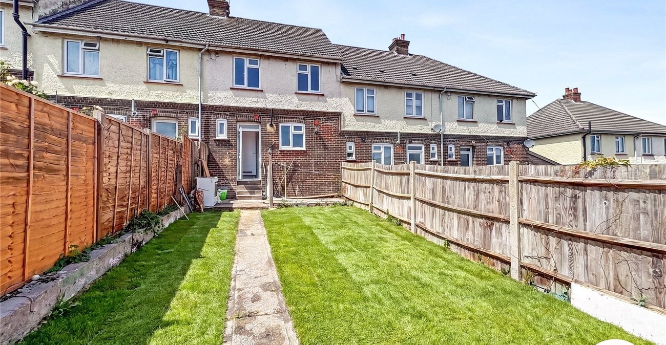 3 bedroom house to rent in Chatham | Robinson Michael & Jackson