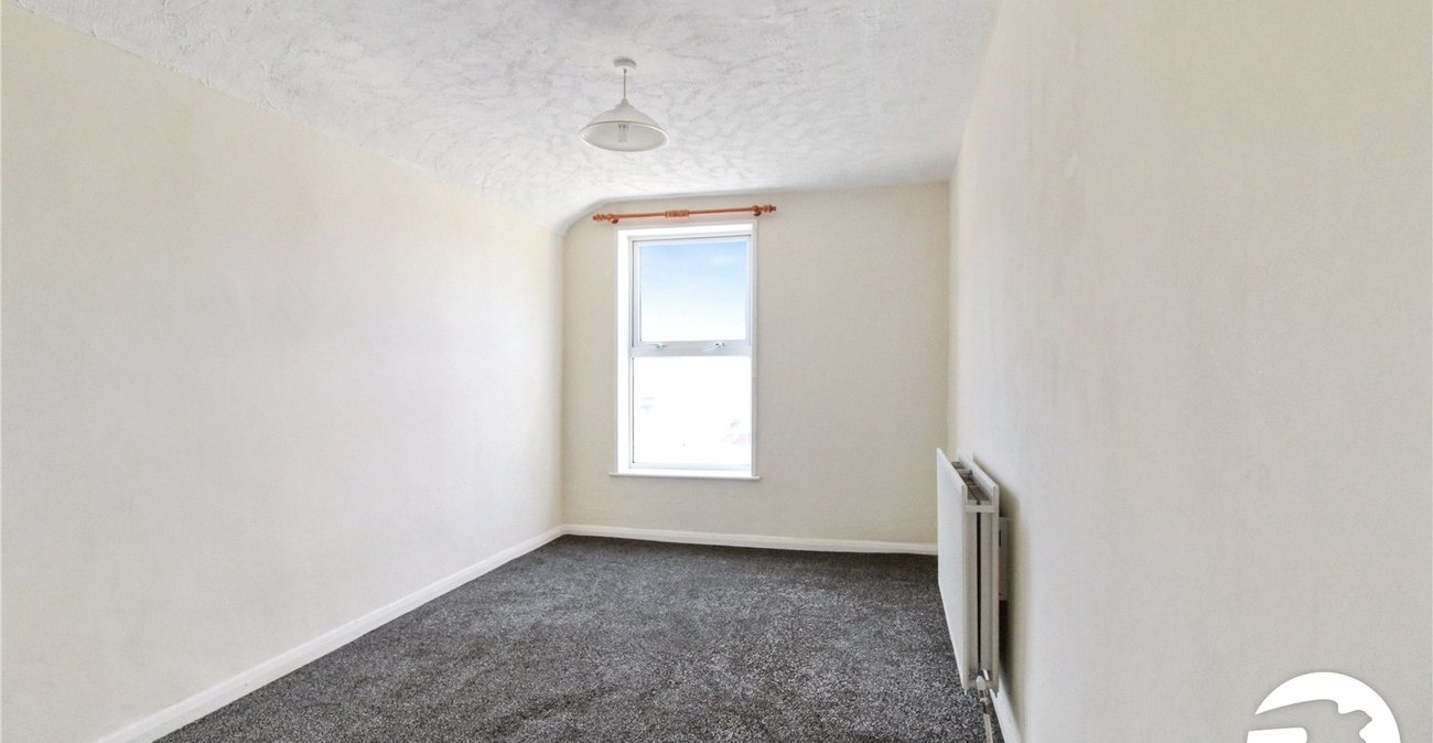3 bedroom house to rent in Gravesend | Robinson Michael & Jackson