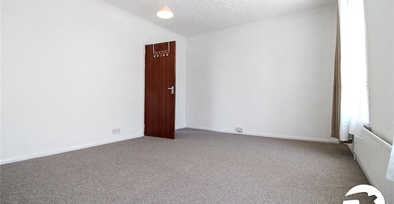 3 bedroom house to rent in Gravesend | Robinson Michael & Jackson