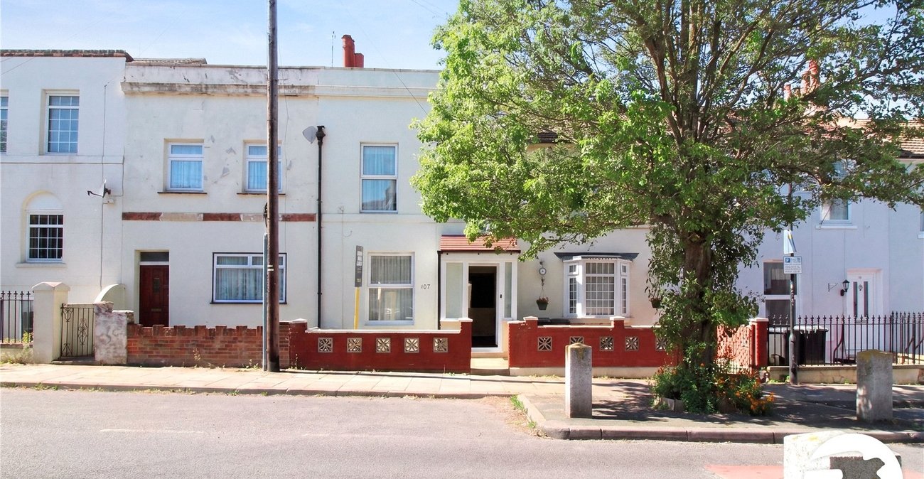 3 bedroom house to rent in Gravesend | Robinson Michael & Jackson