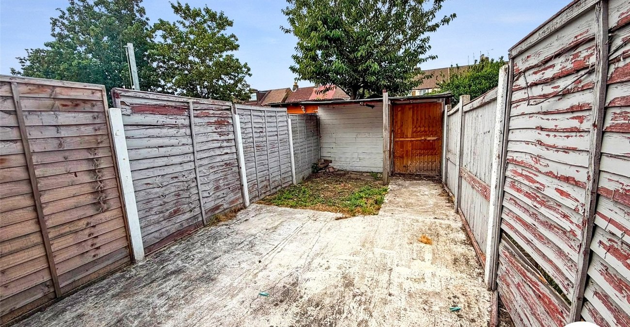 3 bedroom house to rent in Gillingham | Robinson Michael & Jackson