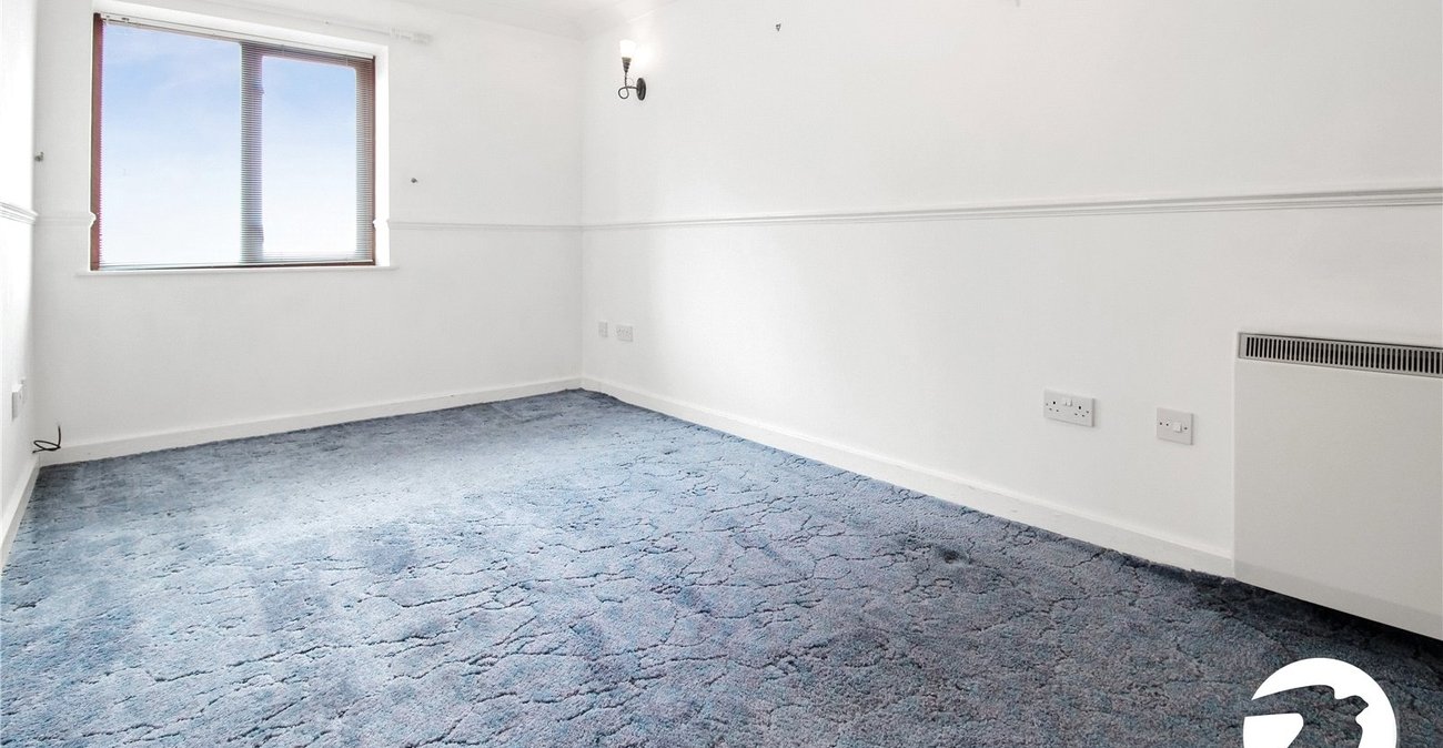 2 bedroom property to rent in Gravesend | Robinson Michael & Jackson