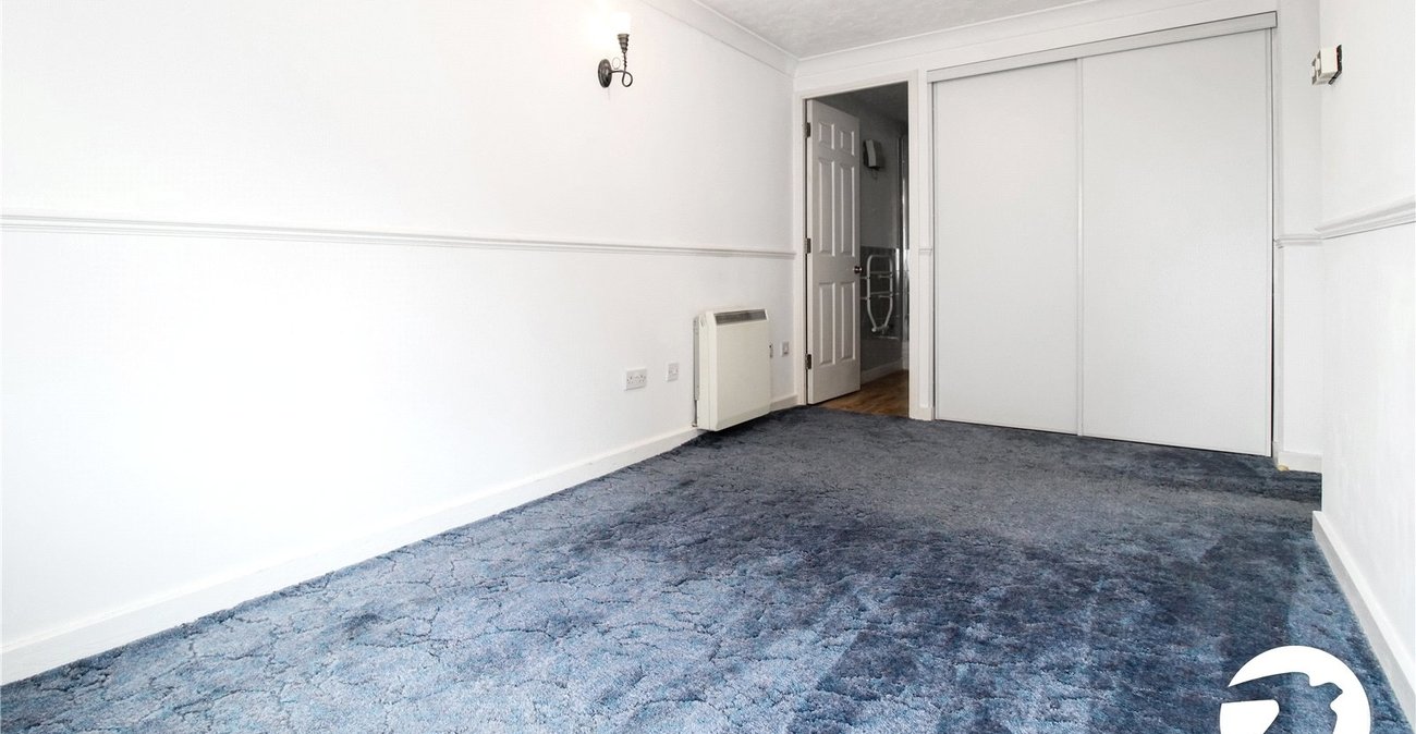2 bedroom property to rent in Gravesend | Robinson Michael & Jackson