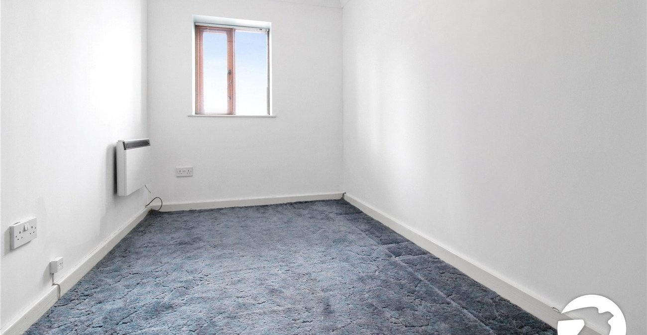 2 bedroom property to rent in Gravesend | Robinson Michael & Jackson