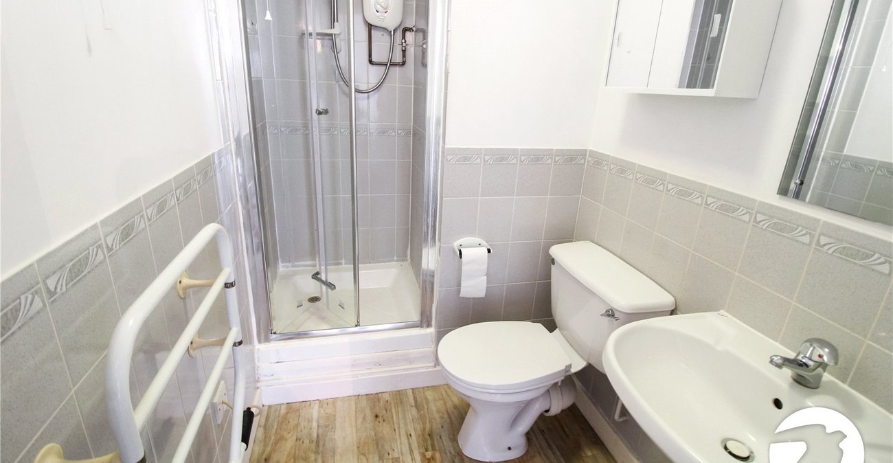 2 bedroom property to rent in Gravesend | Robinson Michael & Jackson