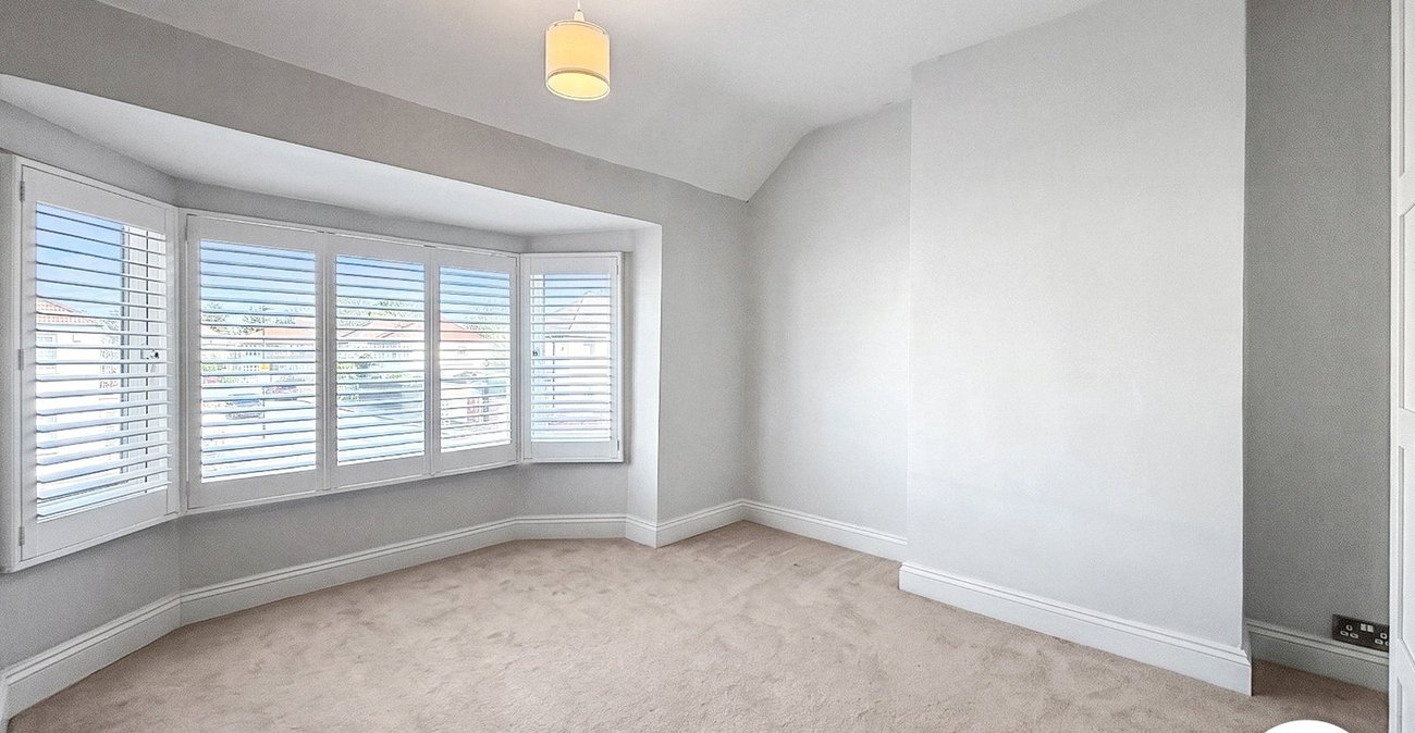 4 bedroom house to rent in Welling | 