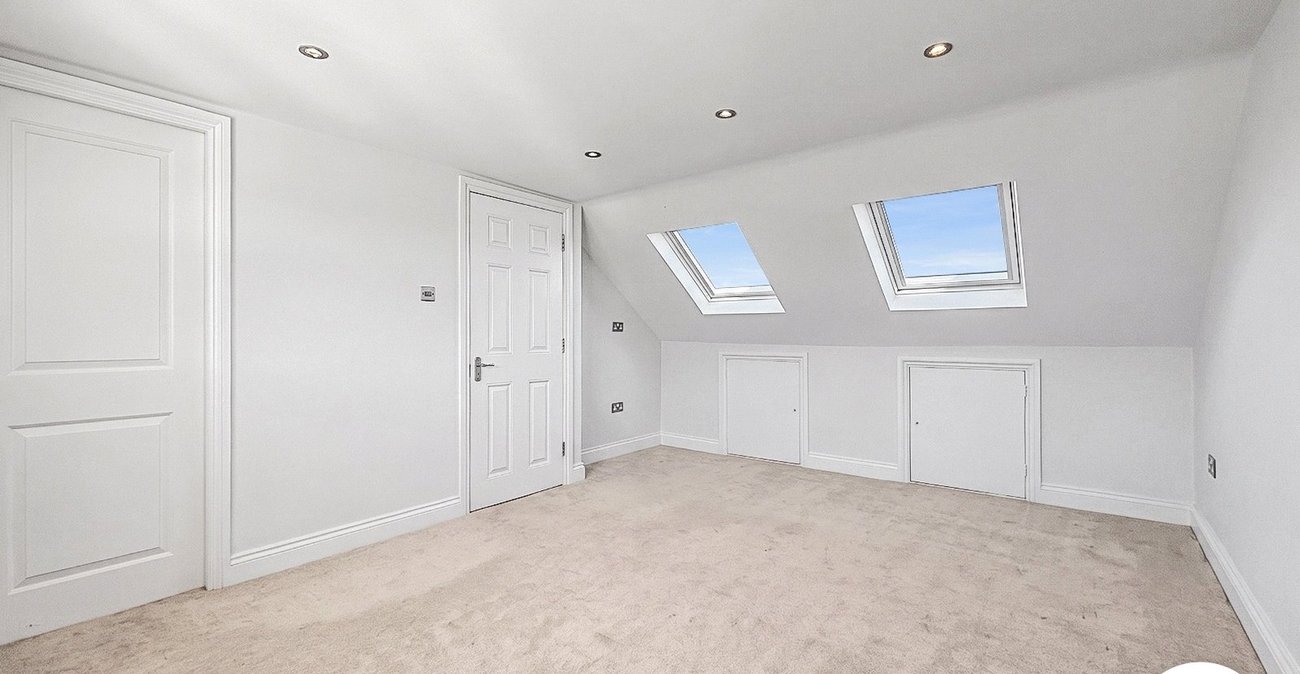 4 bedroom house to rent in Welling | 