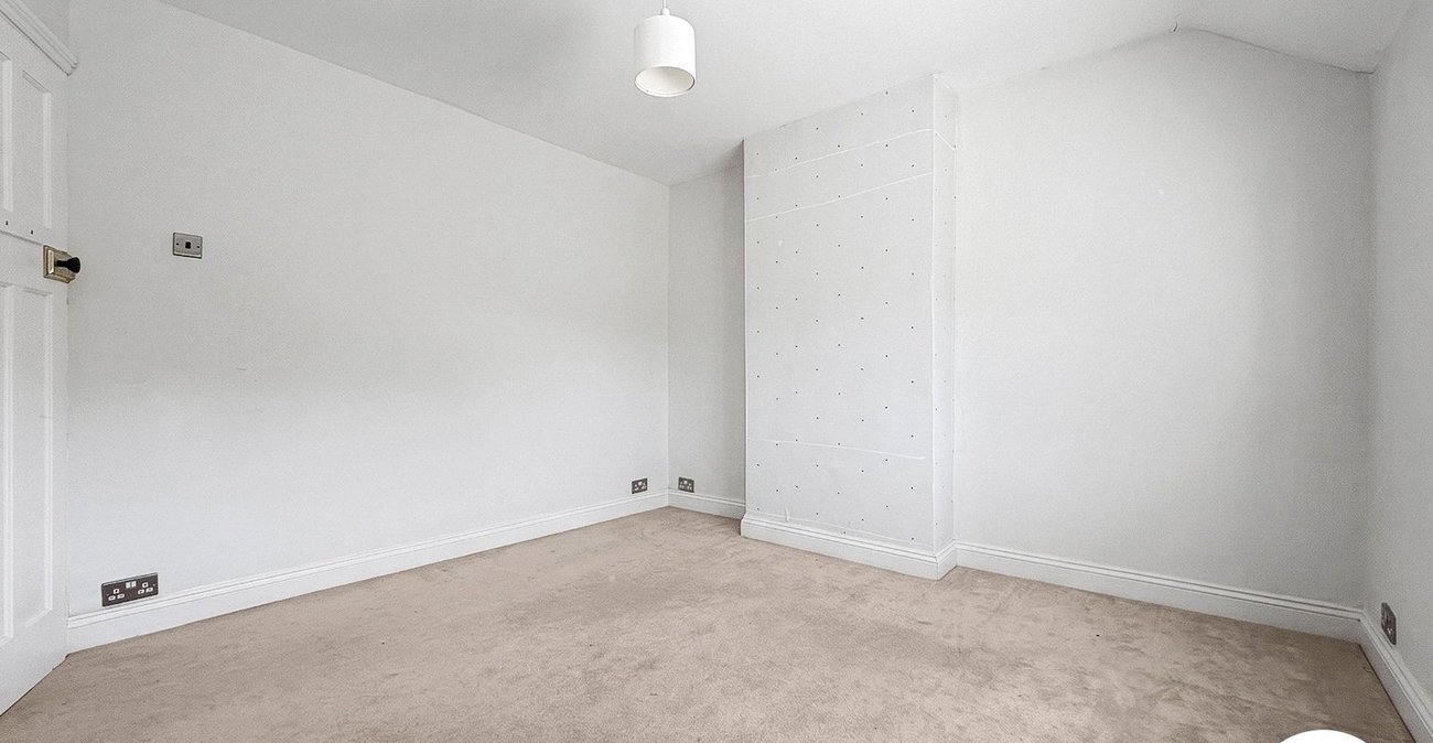 4 bedroom house to rent in Welling | 