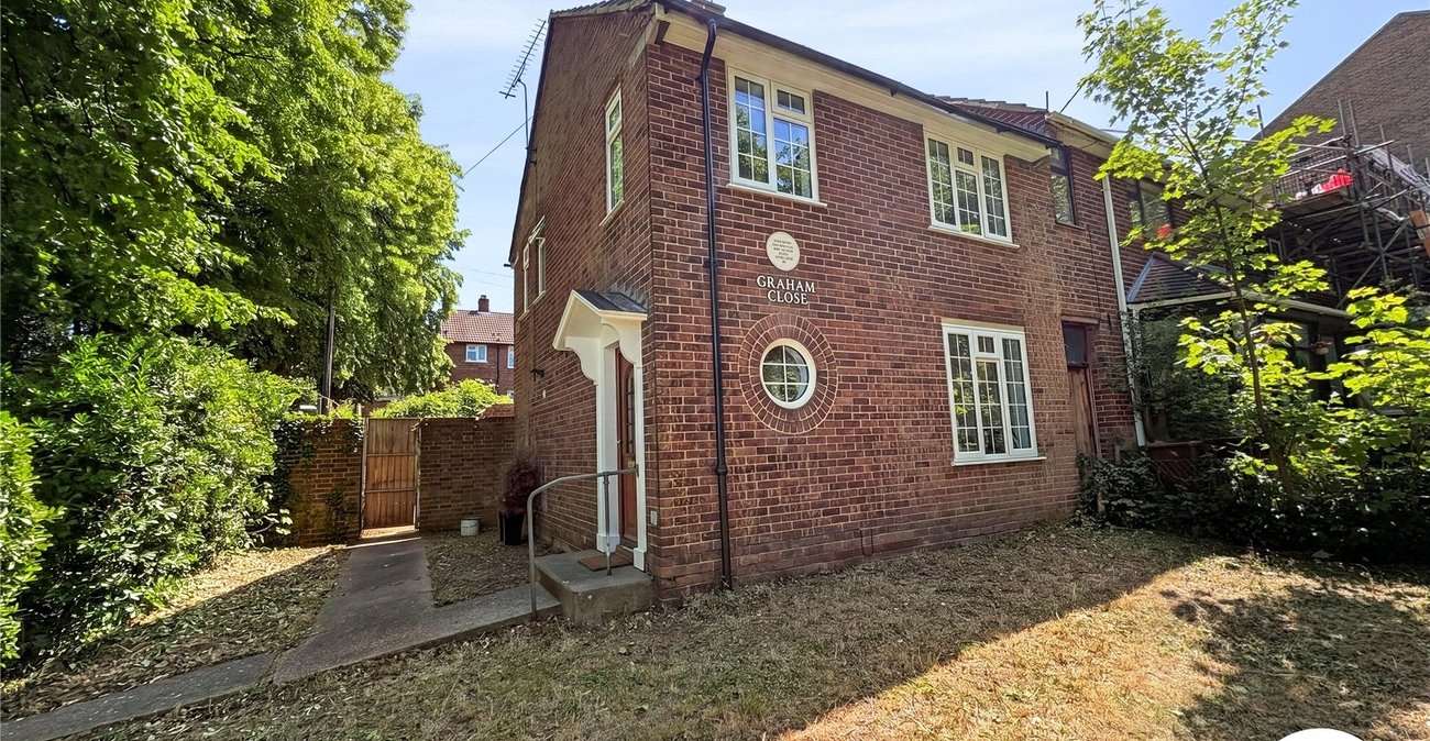 2 bedroom house to rent in Gillingham | Robinson Michael & Jackson