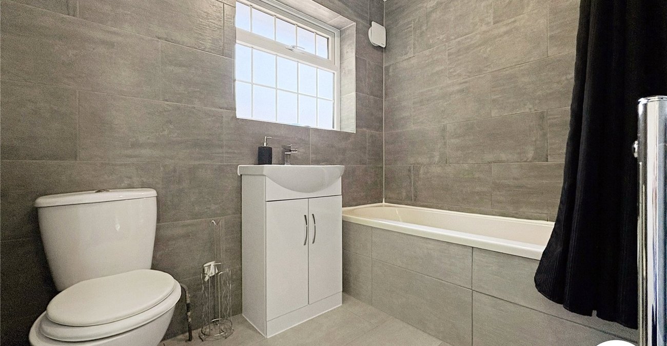 2 bedroom house to rent in Gillingham | Robinson Michael & Jackson