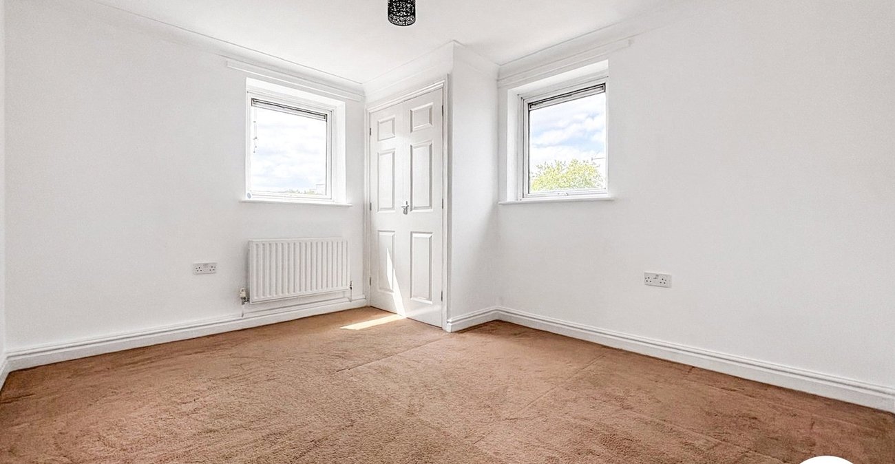 2 bedroom property to rent in Erith | Robinson Jackson