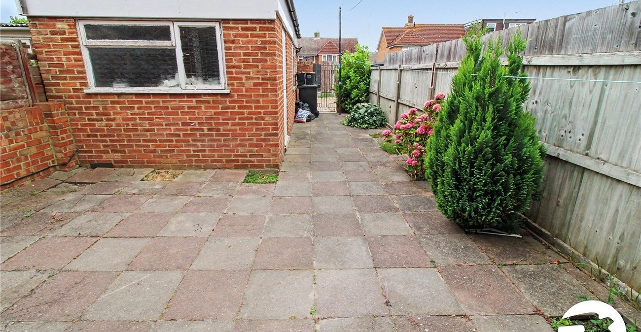 4 bedroom house to rent in Gravesend | Robinson Michael & Jackson