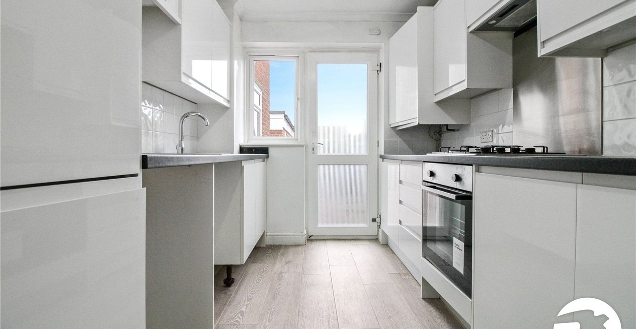 4 bedroom house to rent in Gravesend | Robinson Michael & Jackson