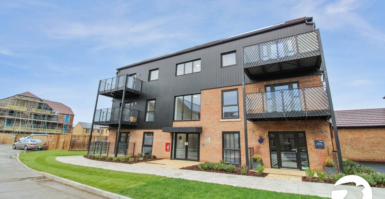 2 bedroom property to rent in Alkerden | Robinson Michael & Jackson