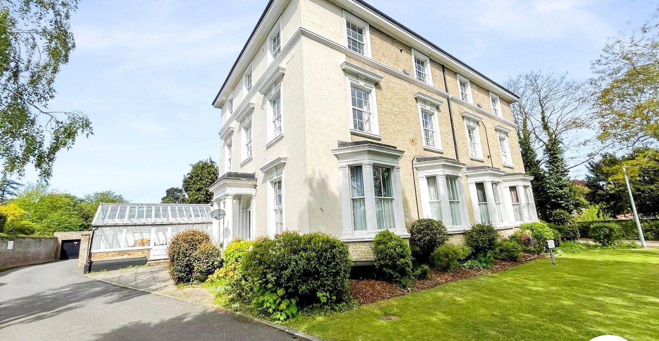 1 bedroom property to rent in Bell Road | Robinson Michael & Jackson