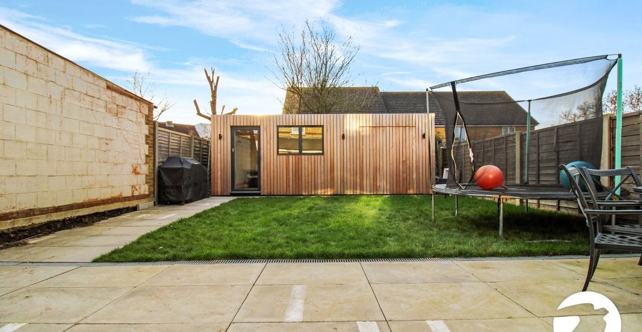 3 bedroom house to rent in Gravesend | Robinson Michael & Jackson