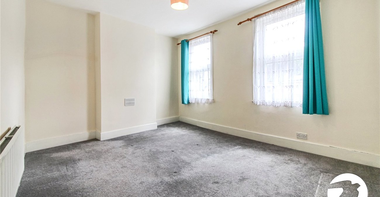 2 bedroom house to rent in Catford | Robinson Jackson