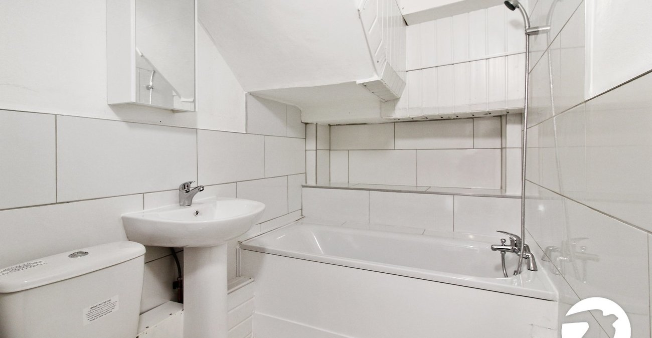 1 bedroom property to rent in Catford | Robinson Jackson