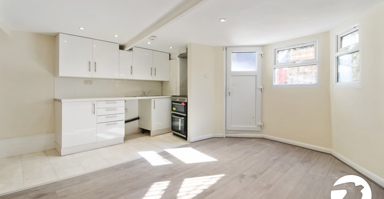 1 bedroom property to rent in Catford | Robinson Jackson