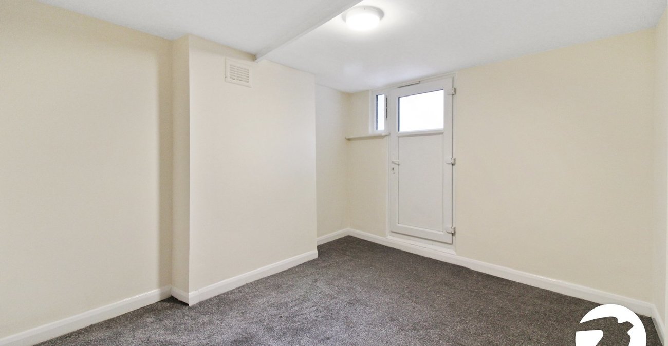 1 bedroom property to rent in Catford | Robinson Jackson