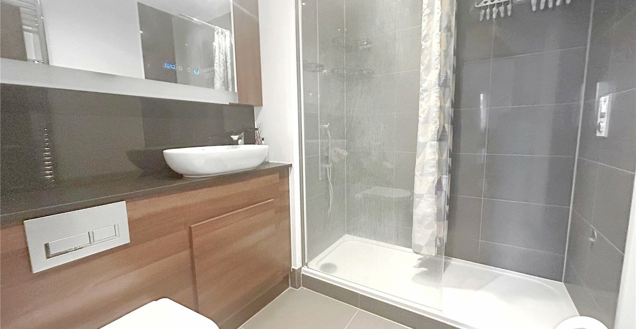 2 bedroom property to rent in Dartford | Robinson Jackson