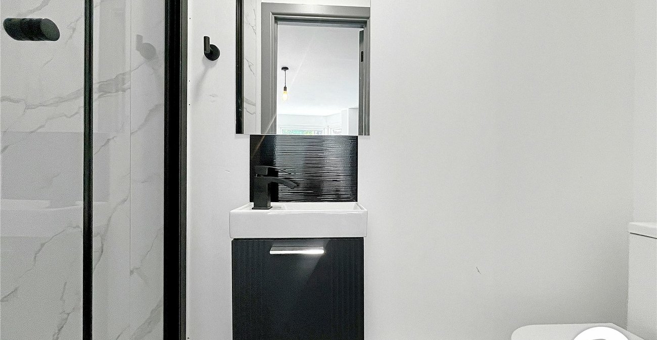 1 bedroom property to rent in Gillingham | Robinson Michael & Jackson