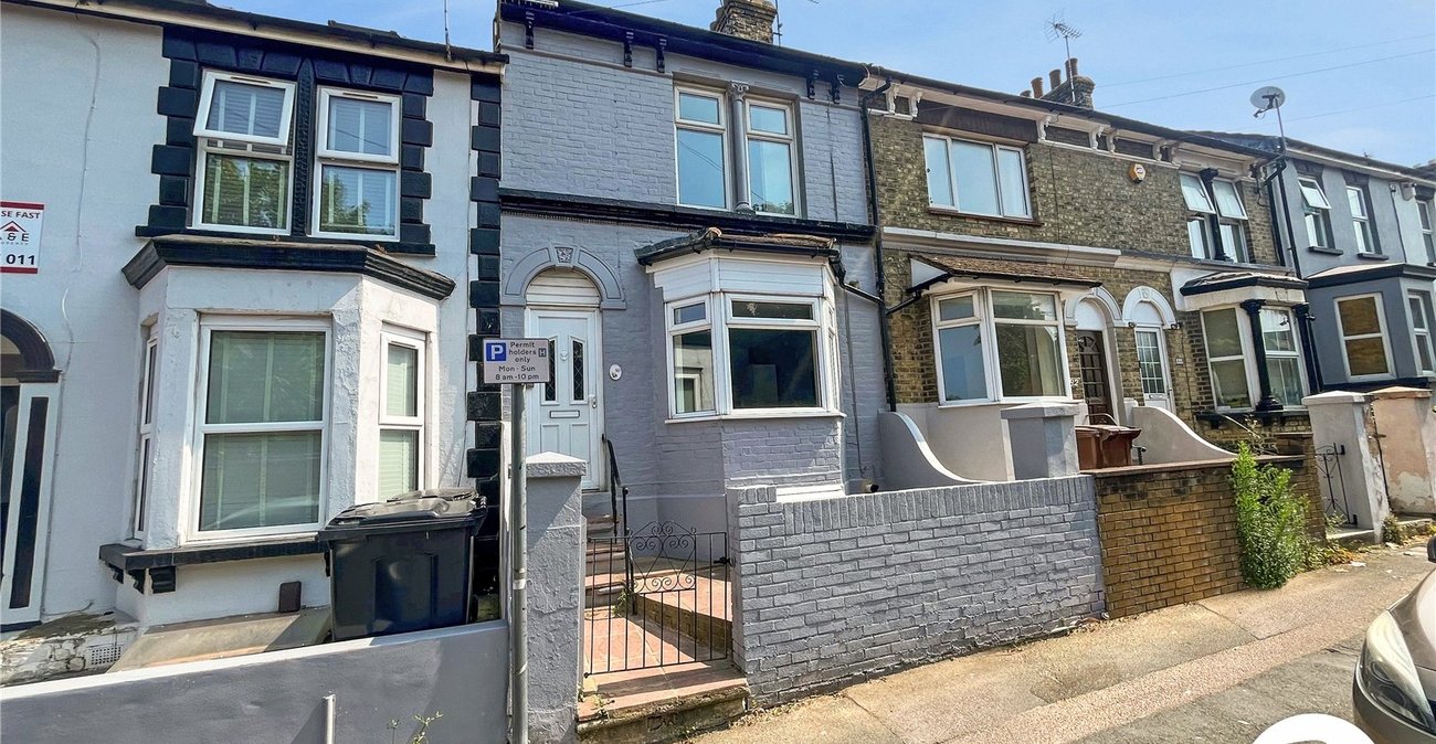 1 bedroom property to rent in Gillingham | Robinson Michael & Jackson