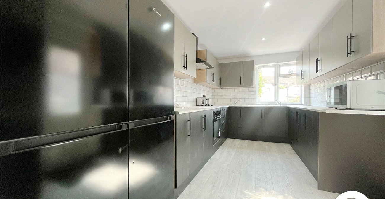 1 bedroom property to rent in Gillingham | Robinson Michael & Jackson