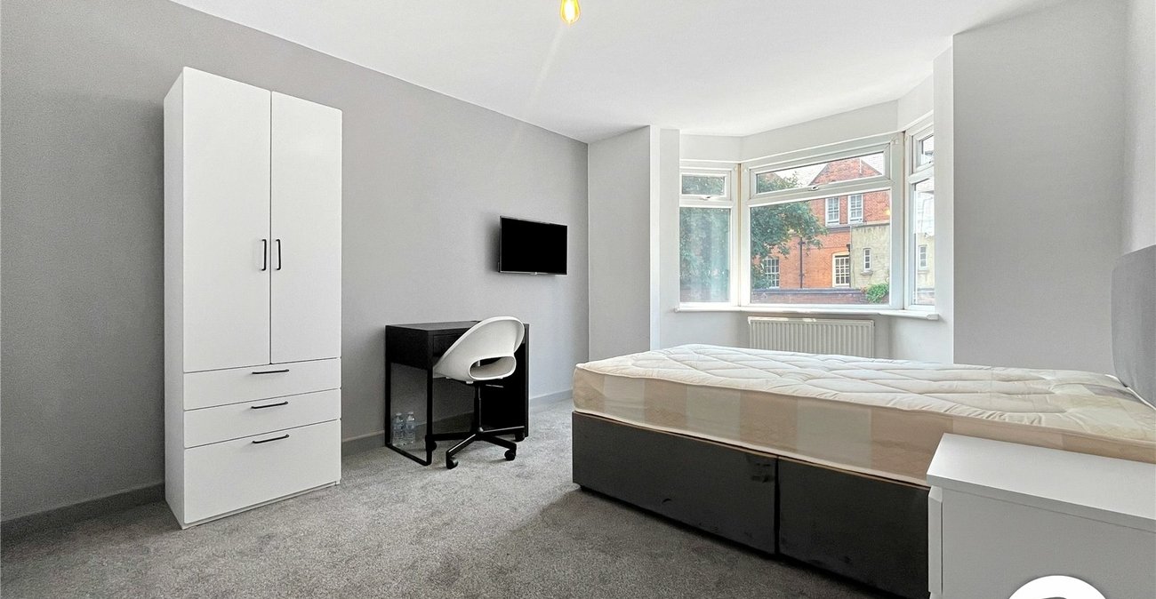 1 bedroom property to rent in Gillingham | Robinson Michael & Jackson