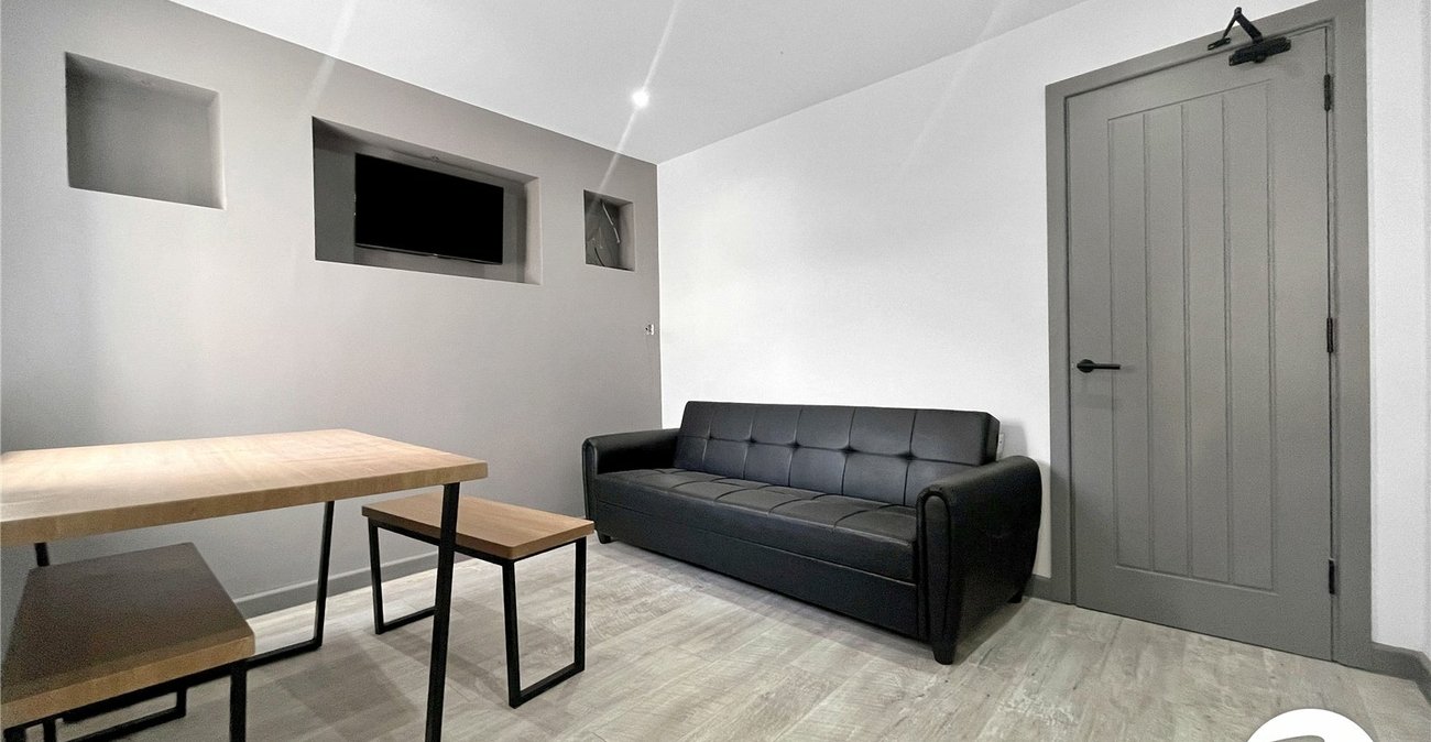 1 bedroom property to rent in Gillingham | Robinson Michael & Jackson