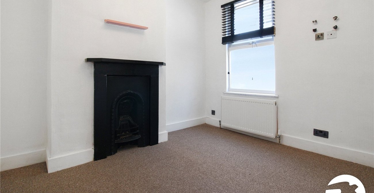 2 bedroom house to rent in Gravesend | Robinson Michael & Jackson