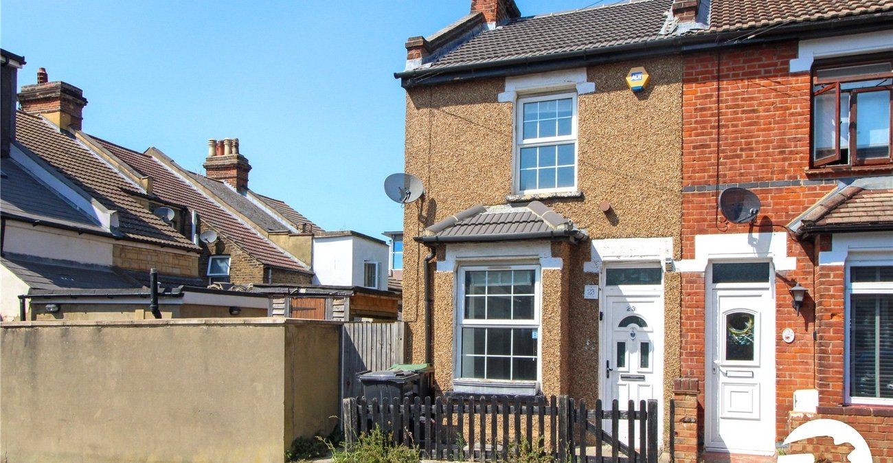 2 bedroom house to rent in Gravesend | Robinson Michael & Jackson