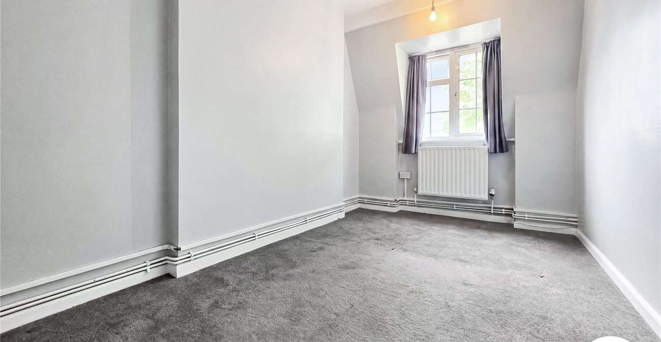 2 bedroom property to rent in London | Robinson Jackson