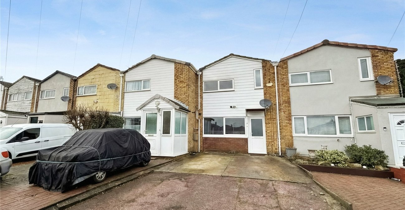 3 bedroom house to rent in Rochester | Robinson Michael & Jackson