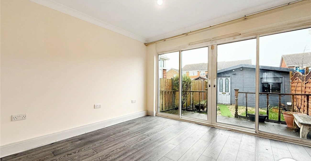 3 bedroom house to rent in Rochester | Robinson Michael & Jackson