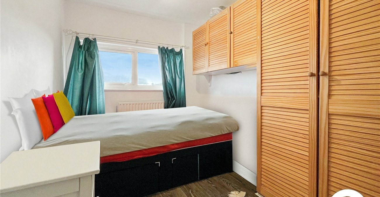 3 bedroom house to rent in Rochester | Robinson Michael & Jackson