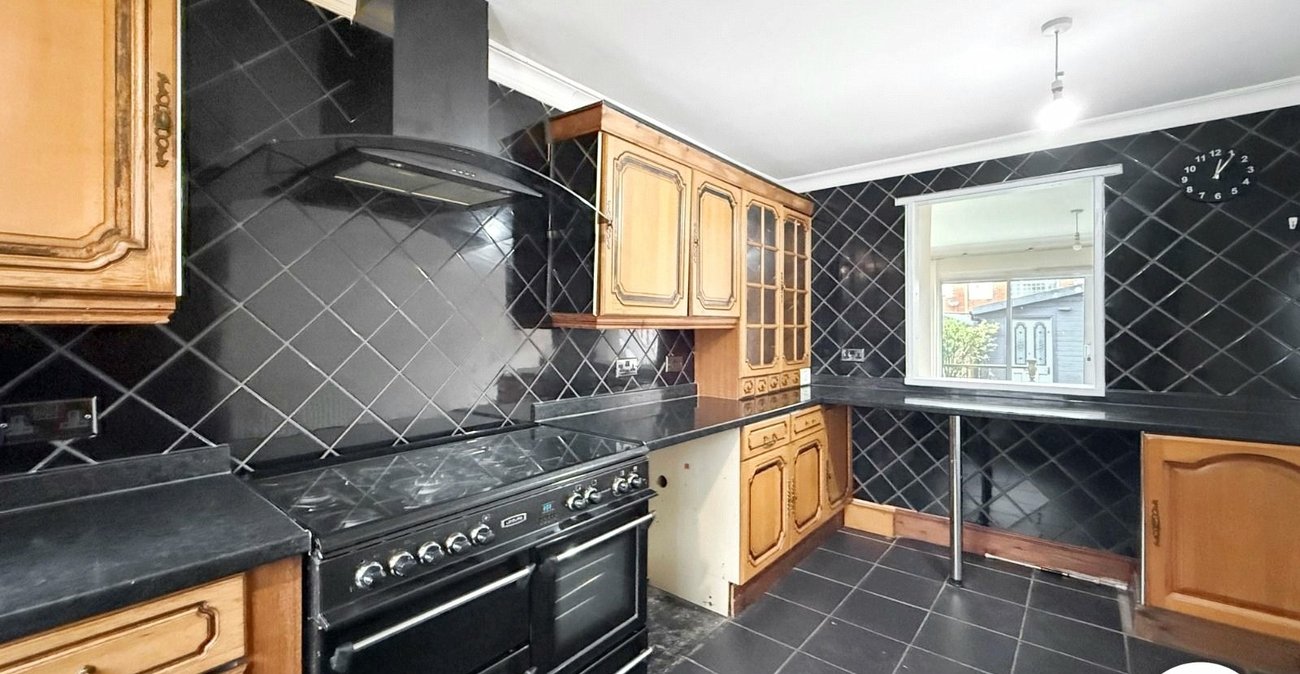 3 bedroom house to rent in Rochester | Robinson Michael & Jackson